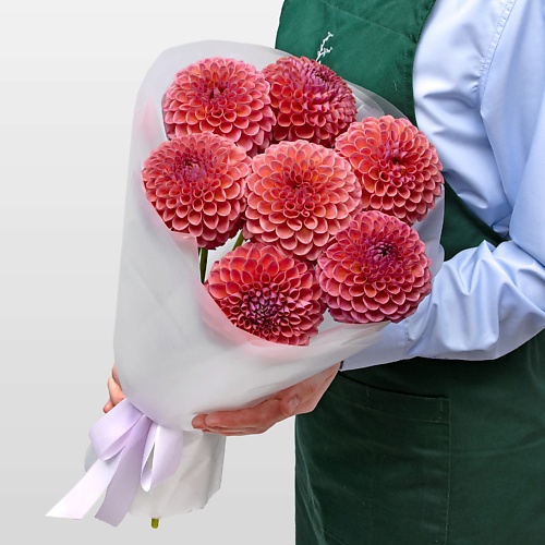 

STUDIO FLORISTIC Букет из Георгин «Коралловая Мечта», Букет из Георгин «Коралловая Мечта»