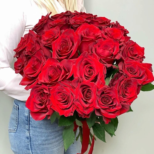 

FLEUR DE FEE ЦВЕТОЧНАЯ ФЕЯ Букет 25 красных роз Эксплорер Эквадор под ленту, Букет 25 красных роз Эксплорер Эквадор под ленту