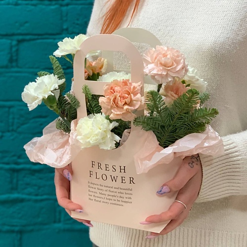 

ЦВЕТЫ МИШКИ Композиция из гвоздик и нобилиса, Композиция из гвоздик и нобилиса