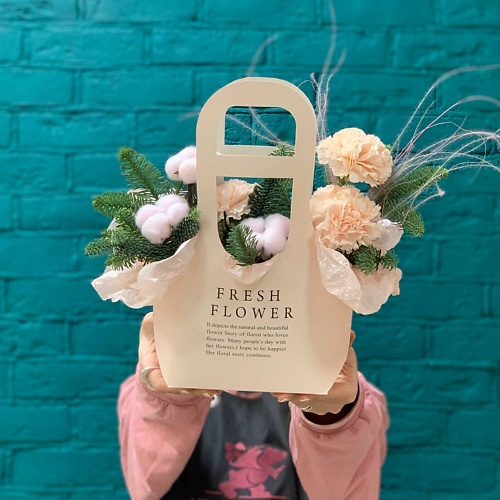 

ЦВЕТЫ МИШКИ Композиция из гвоздики и нобилиса, Композиция из гвоздики и нобилиса