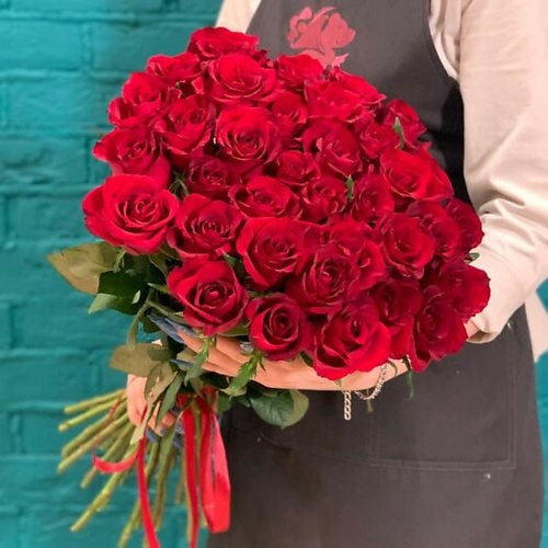 

ЦВЕТЫ МИШКИ Букет из 35 красных роз, Букет из 35 красных роз