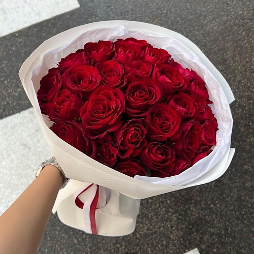 

МНОГО ЦВЕТОВ ЦВЕТОЧНЫЙ МАГАЗИН Монобукет из 31 красной розы, Монобукет из 31 красной розы