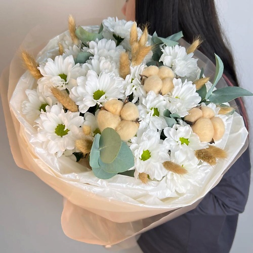 

FLORES Белая хризантема ромашка с эвкалиптом и лагурусом, Белая хризантема ромашка с эвкалиптом и лагурусом