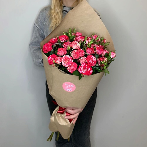 

FLEUR DE FEE ЦВЕТОЧНАЯ ФЕЯ Букет из кустовых роз Файерфокс 5 веток в крафтовой бумаге, Букет из кустовых роз Файерфокс 5 веток в крафтовой бумаге