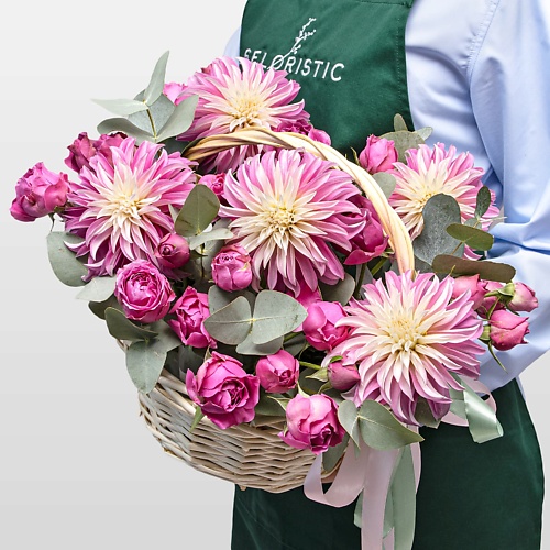 

STUDIO FLORISTIC Композиция из Георгин и Пионовидных Роз в корзине «Розовый Престиж», Композиция из Георгин и Пионовидных Роз в корзине «Розовый Престиж»