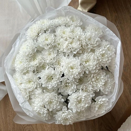 

FLOWERTVER Красивый букет из белых кустовых хризантем, Красивый букет из белых кустовых хризантем