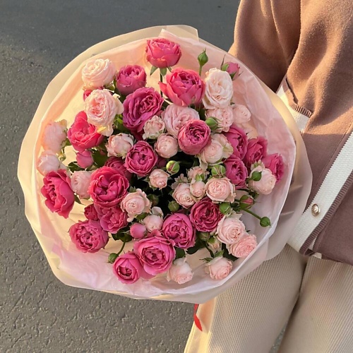 

МНОГО ЦВЕТОВ ЦВЕТОЧНЫЙ МАГАЗИН Букет кустовых роз, Букет кустовых роз