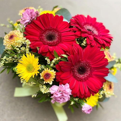 

FLOWERTVER Композиция в флористической губке, Композиция в флористической губке