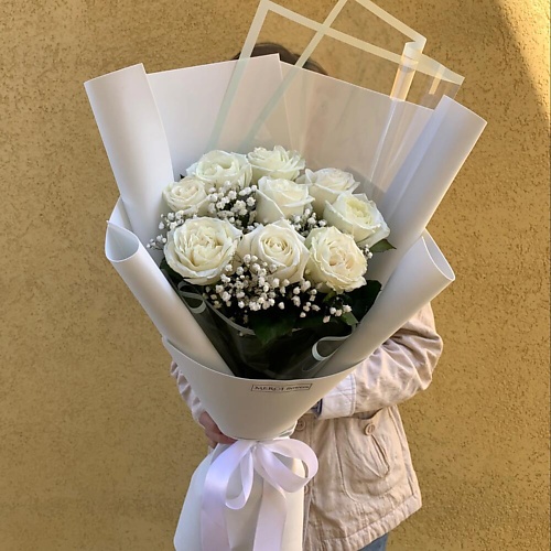 

FLEUR DE FEE ЦВЕТОЧНАЯ ФЕЯ Букет 9 белых роз с гипсофилой, Букет 9 белых роз с гипсофилой