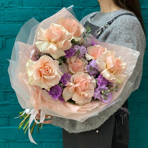 

ЦВЕТЫ МИШКИ Букет из французской розы и маттиолы, Букет из французской розы и маттиолы