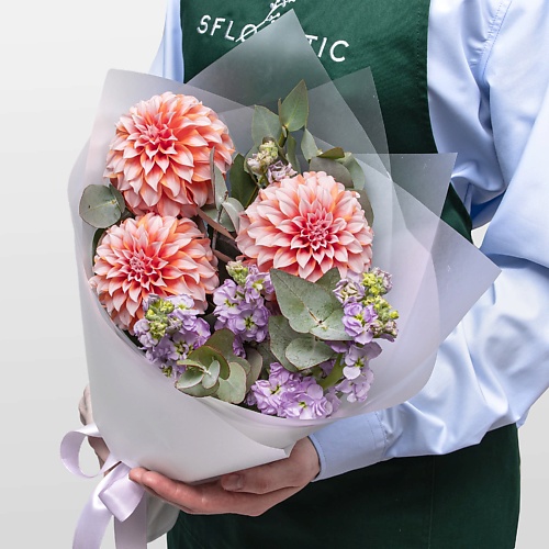 

STUDIO FLORISTIC Букет из Георгин и Маттиолы «Садовые Сны», Букет из Георгин и Маттиолы «Садовые Сны»