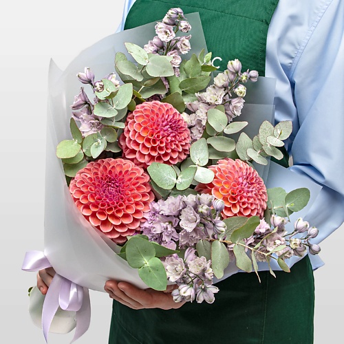 

STUDIO FLORISTIC Букет из Георгин и Дельфиниума «Прованский Закат», Букет из Георгин и Дельфиниума «Прованский Закат»