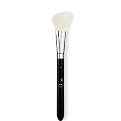 Кисть для румян 16 Backstage Blush Brush