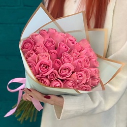 Букет из 35 розовых роз