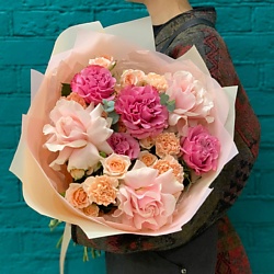 Букет из французской розы и гвоздики