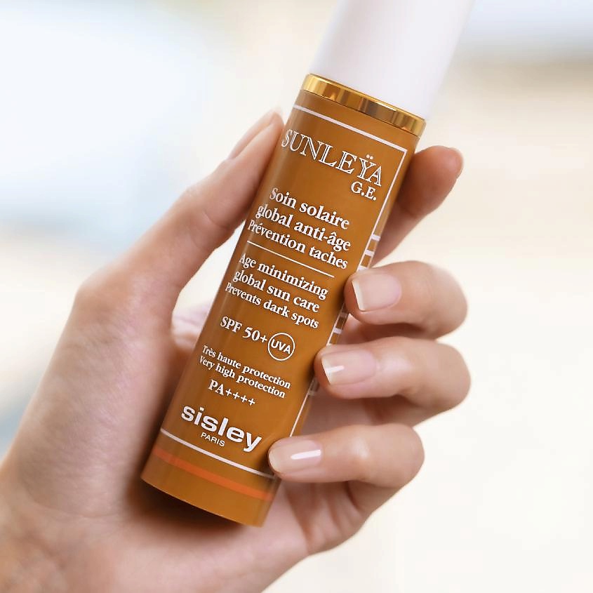 SISLEY Глобальный антивозрастной солнцезащитный крем SPF 50+ Sunleÿa Global Sun Care – фото 4
