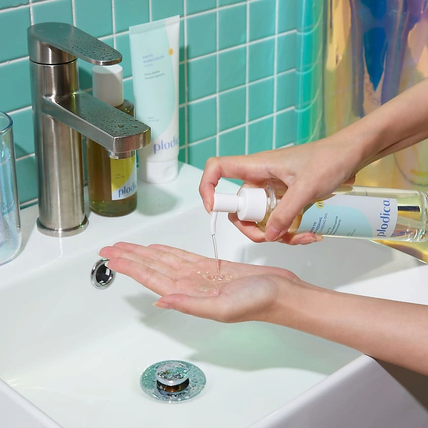 PLODICA Масло для лица очищающее Good To Refreshing Cleansing Oil – фото 3