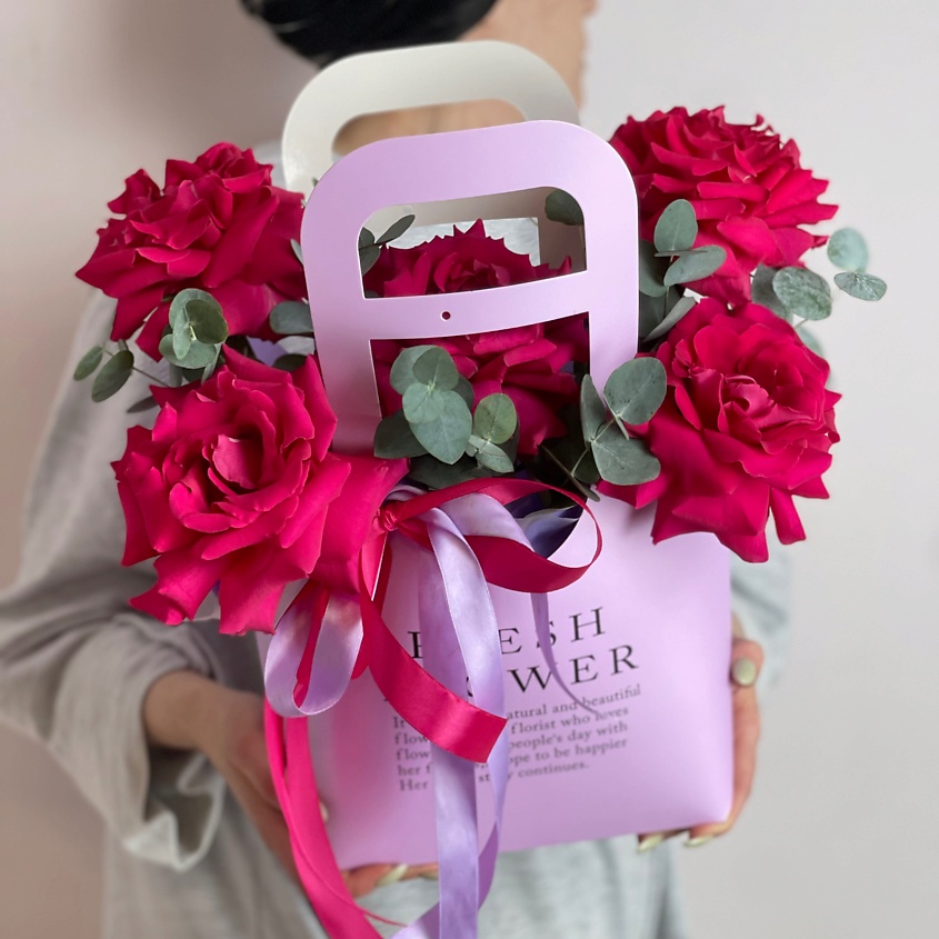 Изображение товара MARIMAY Розовые французские розы 5 шт в сумке - романтичный букет