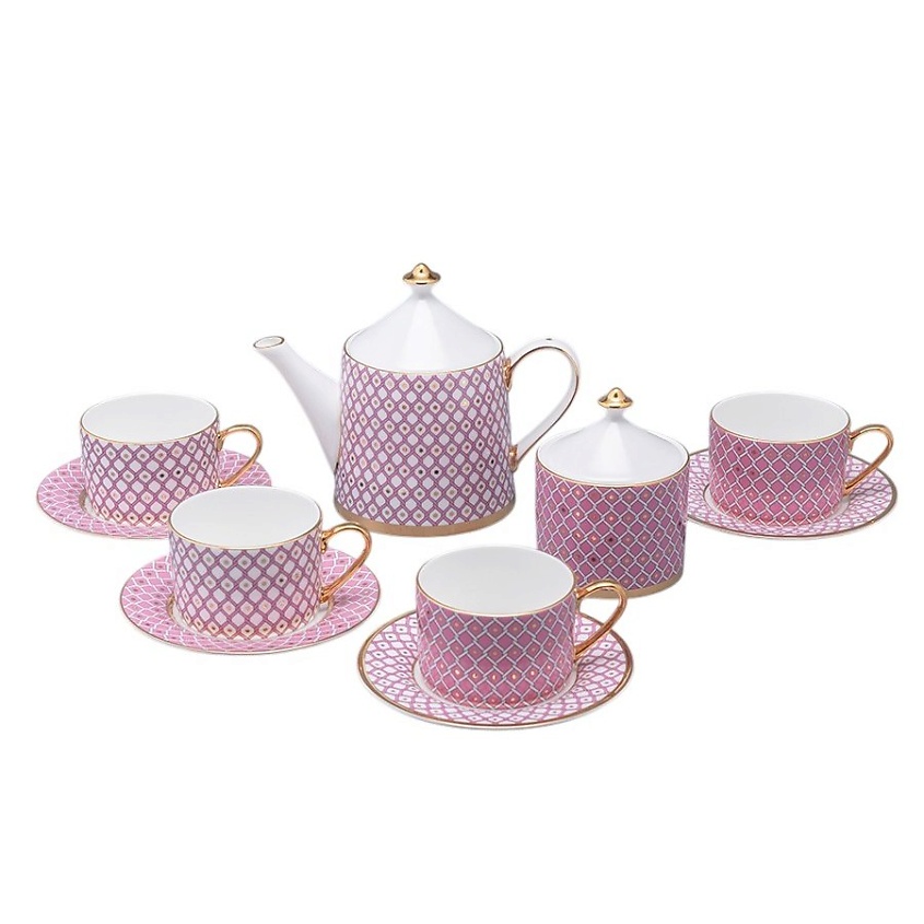 Изображение товара Императорский фарфоровый сервиз Астра на 4 персоны с золотой отделкой