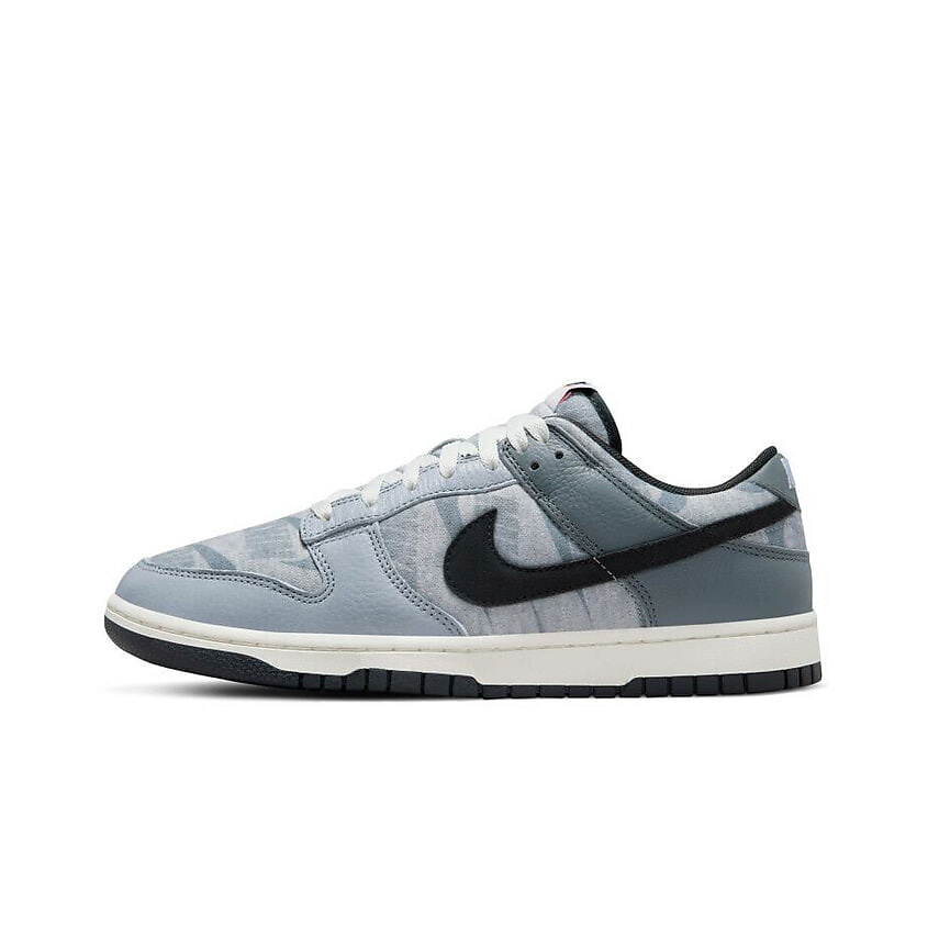 Изображение товара NIKE Спортивные кроссовки Dunk Low SE DQ5015-063, цвет: Черный, размер: 36.5