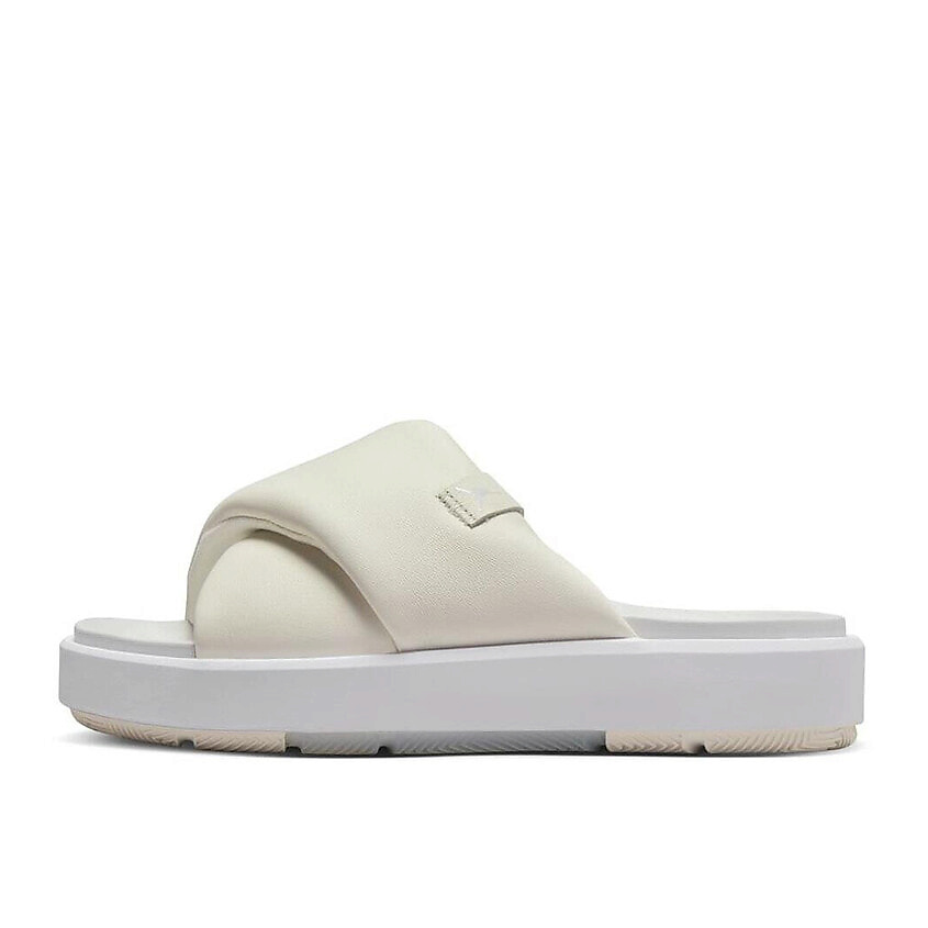 Изображение товара NIKE Шлепанцы женские Jordan Sophia Slide Photon Dust DO8863-011, цвет: Белый, размер: 36.5