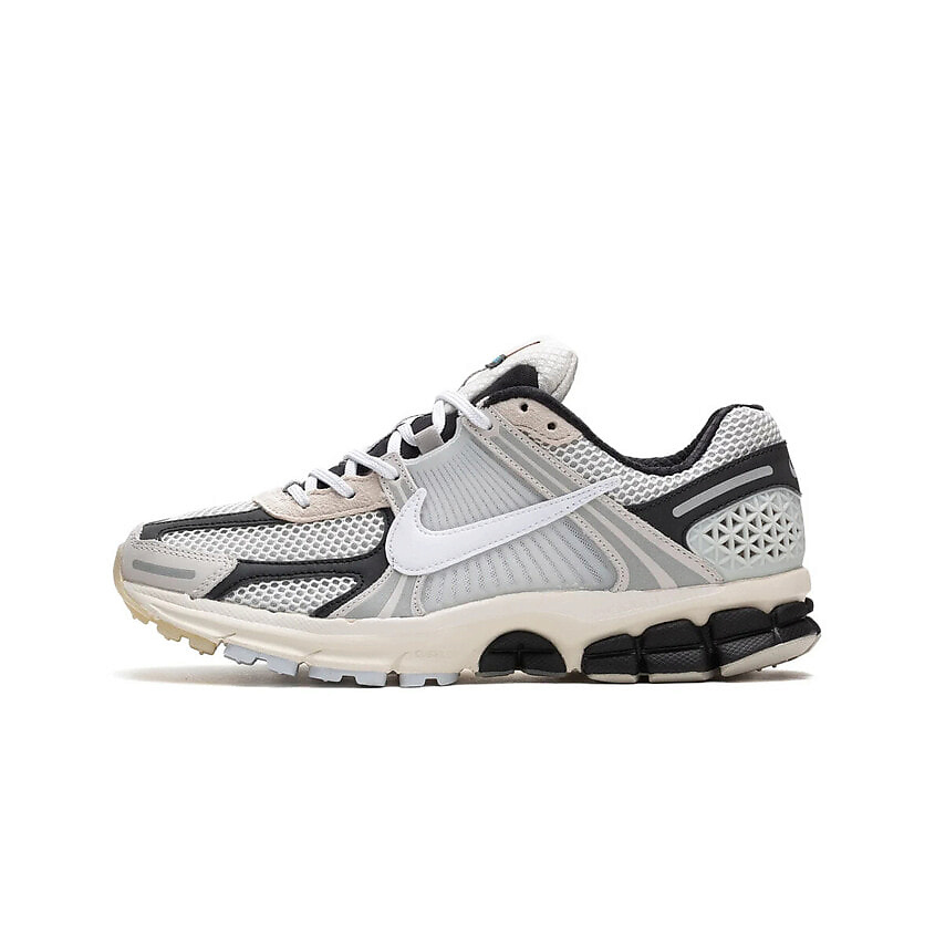 Изображение товара NIKE Спортивные кроссовки мужские Zoom Vomero 5 Premium Light Bone, цвет: Серый, размер: 38.5