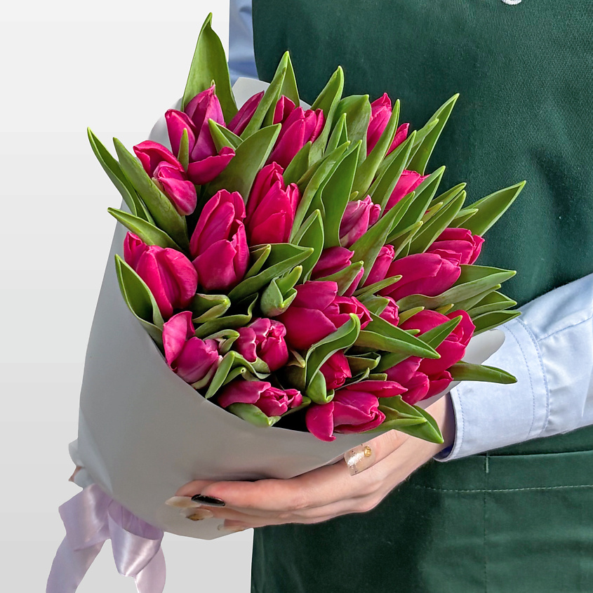 Изображение товара Букет розовых Тюльпанов 25 шт Studio Floristic Изящный Дар - подарок для всех праздников