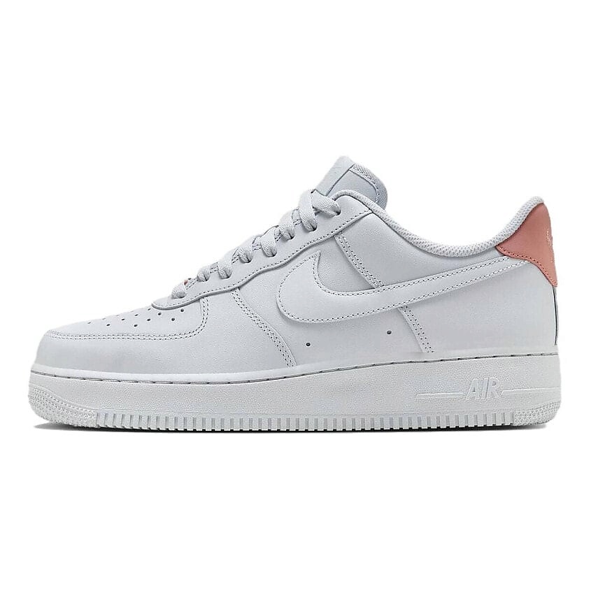 Изображение товара NIKE Кроссовки Air Force 1 Platinum Stardust Red, цвет: Белый, размер: 46