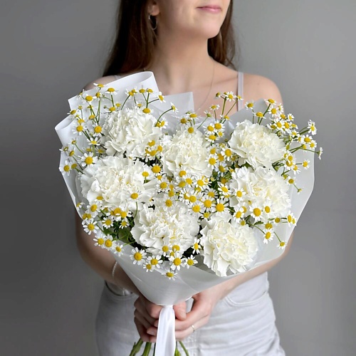 

FLOWERS DE LUXE БУТИК ЦВЕТОВ И ПОДАРКОВ Букет голландская ромашка матрикария и белый диантус, Букет голландская ромашка матрикария и белый диантус