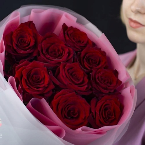 

FLOWERS DE LUXE БУТИК ЦВЕТОВ И ПОДАРКОВ 11 Бордовых роз Эксплорер, 11 Бордовых роз Эксплорер