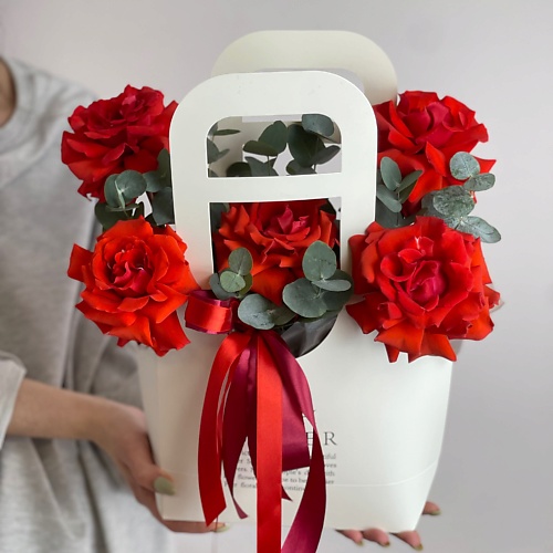 

MARIMAY Алые красные французские розы 5 шт в сумке — страстный букет, свежие розы, с эвкалиптом, Алые красные французские розы 5 шт в сумке — страстный букет, свежие розы, с эвкалиптом