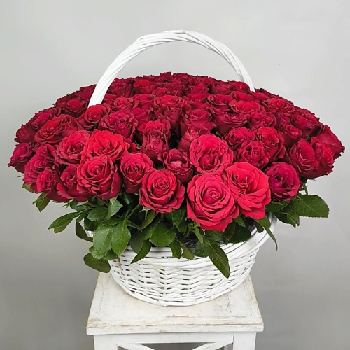 

ТАНЕЦ ЦВЕТОВ Шикарная корзина из 101 красной розы "Для самой желанной", Шикарная корзина из 101 красной розы "Для самой желанной"