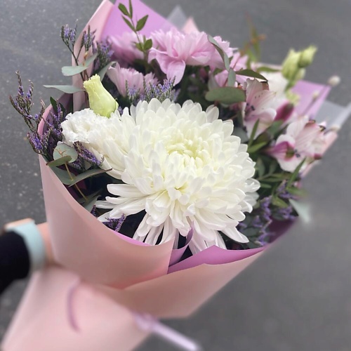 

FLOWERTVER Букет с одноголовой хризантемой, Букет с одноголовой хризантемой