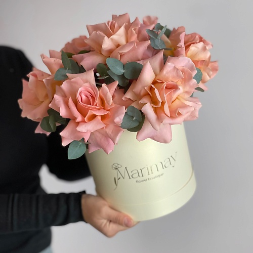 

MARIMAY Букет персиковых французских роз 7шт в коробке — тёплый нежный букет, стильный подарок, Букет персиковых французских роз 7шт в коробке — тёплый нежный букет, стильный подарок