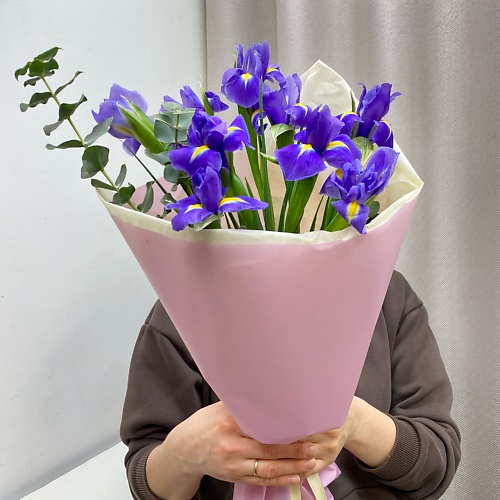 

MAMOKA FLOWER STUDIO Ирисы цветы живые 9 шт с эвкалиптом. Монобукет. Хватай букет, Ирисы цветы живые 9 шт с эвкалиптом. Монобукет. Хватай букет