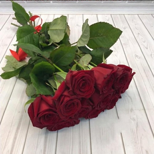 

ТАНЕЦ ЦВЕТОВ Розы ред наоми, Розы ред наоми