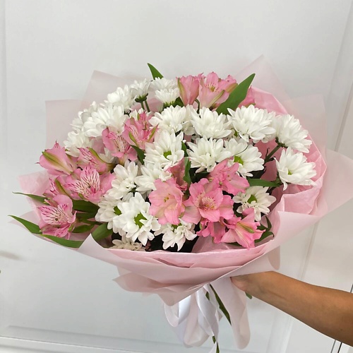 

FLOWERS DE LUXE БУТИК ЦВЕТОВ И ПОДАРКОВ Нежное сердце Хризантема, альстромерия, Нежное сердце Хризантема, альстромерия