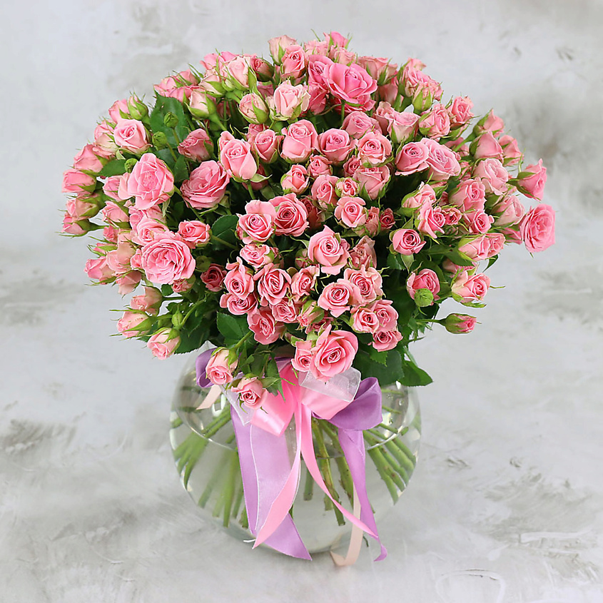 Изображение товара Букет из 51 светло-розовой кустовой розы - свежий и красивый подарок для любого события