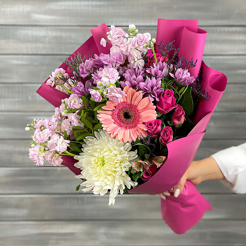 Изображение товара Букет из роз, маттиол и хризантемы от Букет Маркет