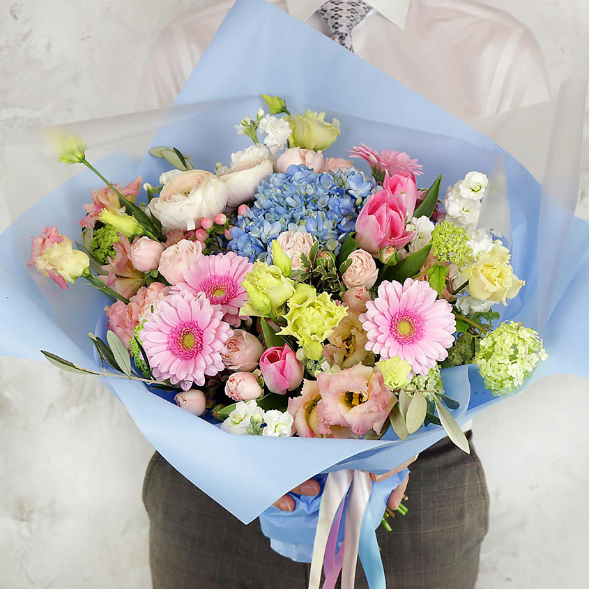 Изображение товара Букет живых цветов Тельцу из гербер и роз