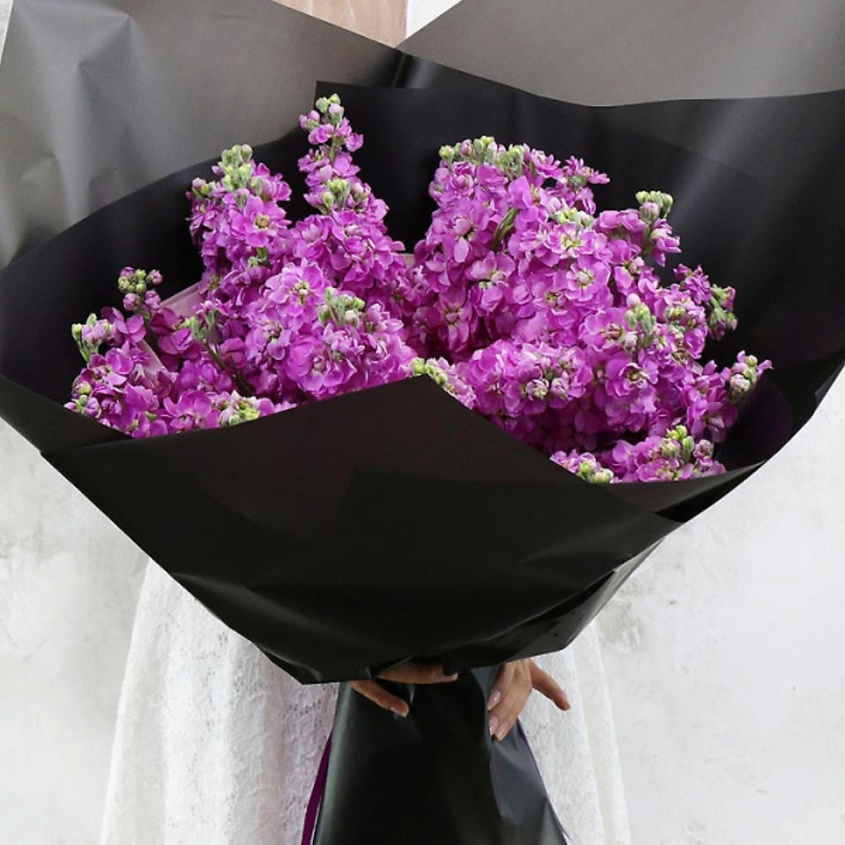 Изображение товара Букет из 29 сиреневых маттиол свежие цветы для подарка