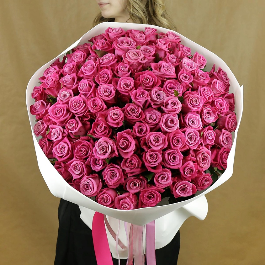 Изображение товара Букет из 101 розовой розы в упаковке 60 см Россия