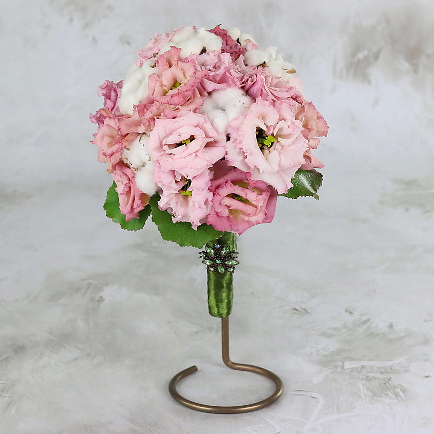 Изображение товара Букет невесты из розового лизиантуса с хлопком, живые цветы, 1 шт