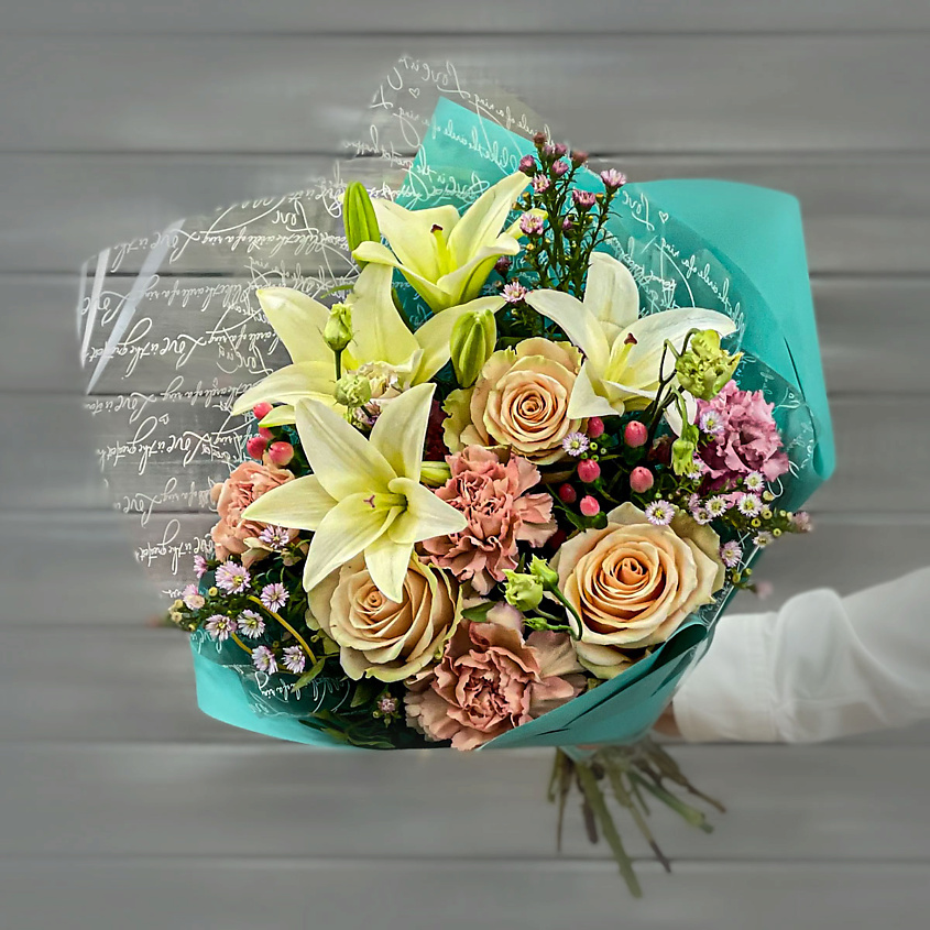 Изображение товара Букет из лилий, роз и гвоздик от МАРКЕТ ДАРИТЕ 5196 рублей 1 шт