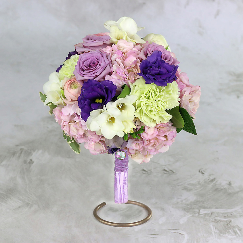 Изображение товара БУКЕТ МАРКЕТ ДАРИТЕ С УДОВОЛЬСТВИЕМ Букет невесты из гортензии, роз и лизиантуса, 1 шт.