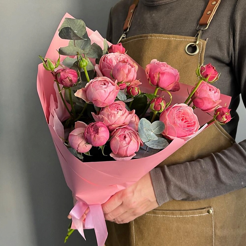 Изображение товара Букет из Пионовидной кустовой розы Сладкая гармония от CHALET GREEN