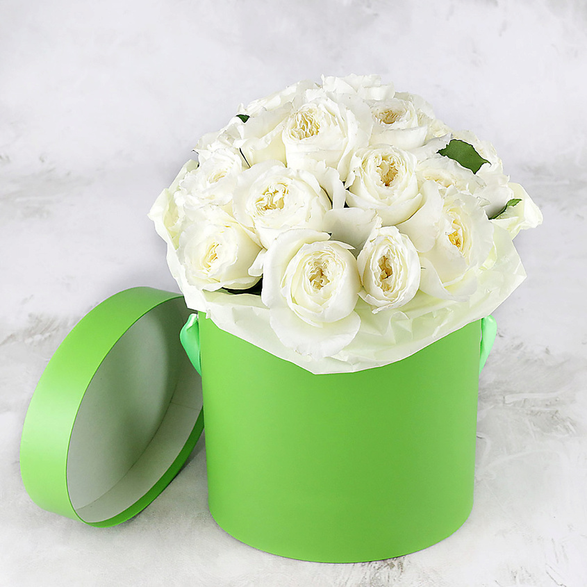 Изображение товара БУКЕТ МАРКЕТ ДАРИТЕ С УДОВОЛЬСТВИЕМ 25 белых пионовидных роз Александра в шляпной коробке, 1 шт.