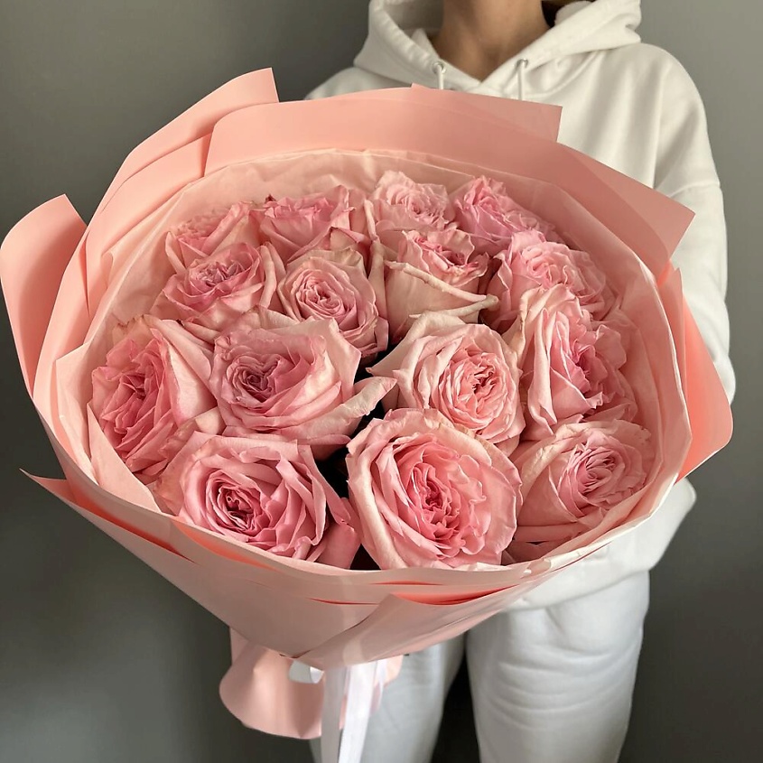 Изображение товара Букет из 15 Пионовидной розы "Пудровая элегантность" от Chalet Green