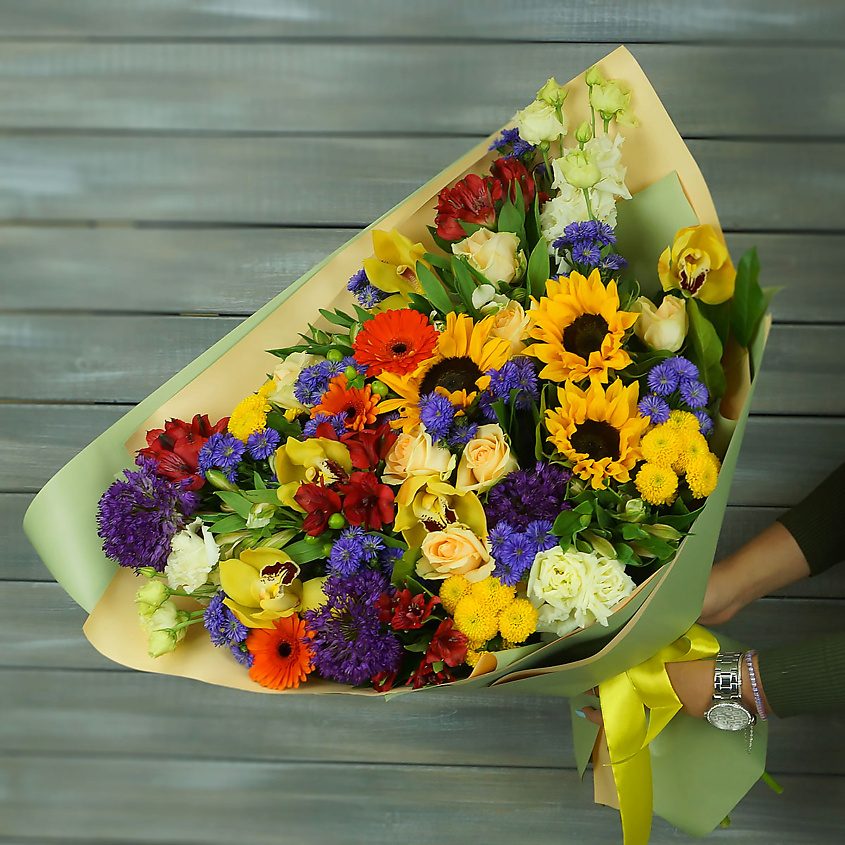 Изображение товара Букет из подсолнухов, роз и орхидей Подсолнечное настроение 1 шт