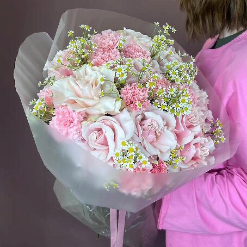 Изображение товара Большой букет с французскими розами и ромашками от Chalet Green